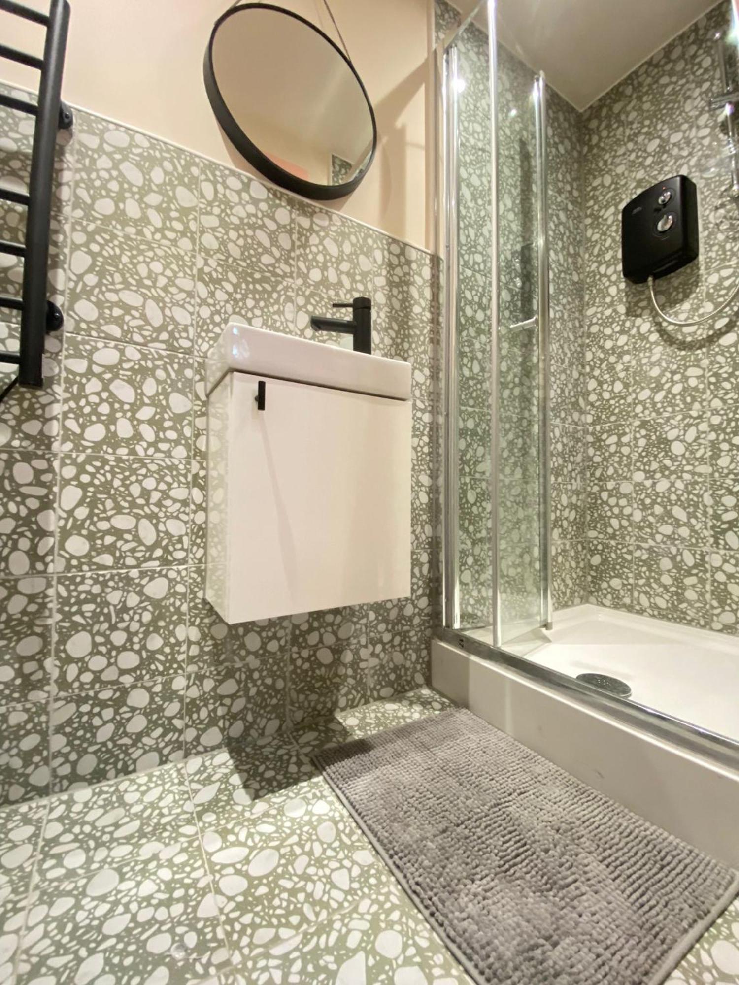 Cozy En-Suite Loft In Trendy Local London Luaran gambar